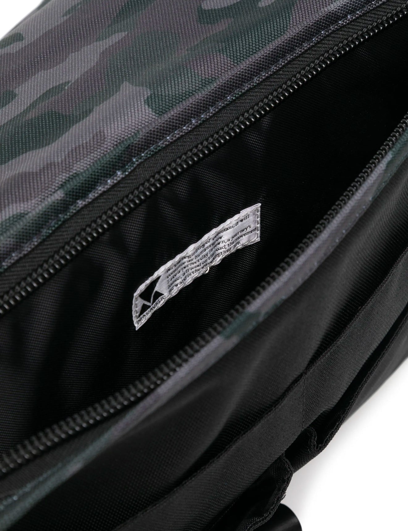 Makavelic
Camouflage print flap laptop bag